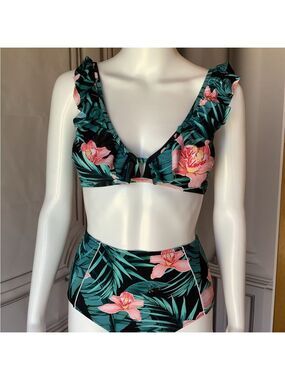 **Cupshe** Floral Ruffled High Waisted Bikini Set XS NWT